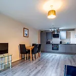 City Centre Liverpool Apartment - 50 Percent Off Monthly Stays